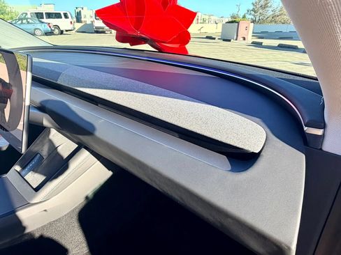 Used 2024 Tesla Model 3 Long Range AWD/4WD image 38
