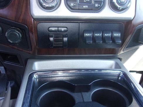 Used 2015 Ford F350 Lariat w/ Chrome Package image 13