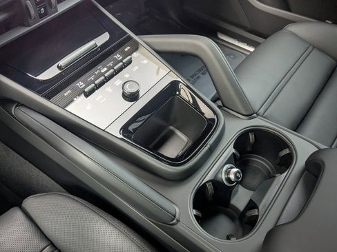 New 2026 Porsche Cayenne S AWD/4WD image 21