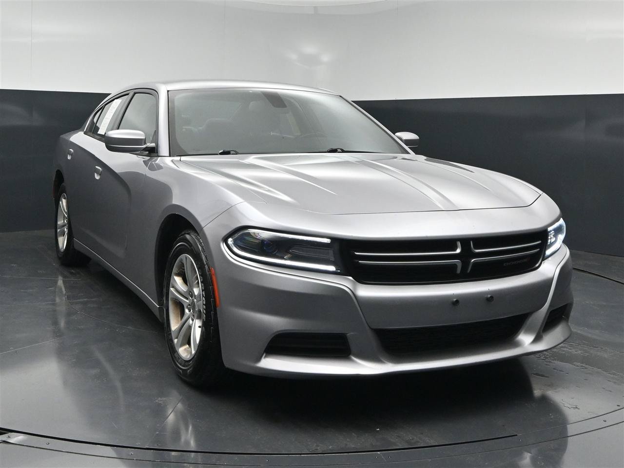 Used 2016 Dodge Charger SE w/ Popular Equipment Group RWD image 1