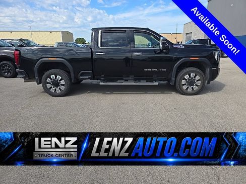 Used 2024 GMC Sierra 2500 Denali AWD/4WD image 1