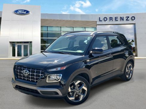Used 2021 Hyundai Venue SEL w/ Cargo Package FWD image 1