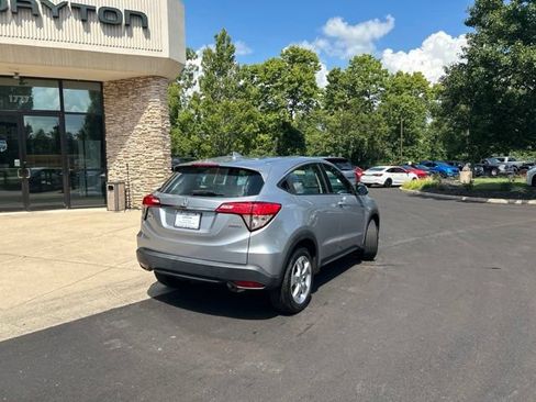 Used 2020 Honda HR-V LX image 8