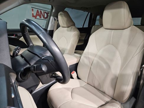 Used 2023 Toyota Highlander Limited AWD/4WD image 24