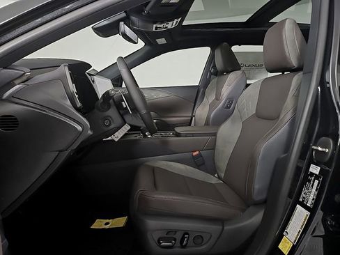 New 2026 Lexus RX 450h AWD image 12