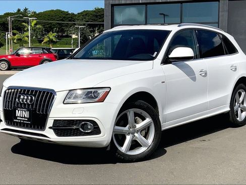 Used 2017 Audi Q5 2.0T Premium Plus w/ Technology Package image 2
