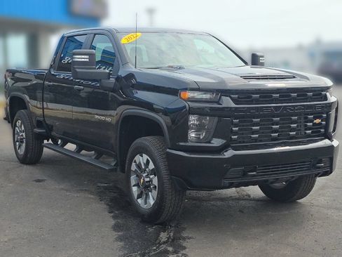 Used 2022 Chevrolet Silverado 2500 Custom w/ Custom Convenience Package AWD/4WD image 12