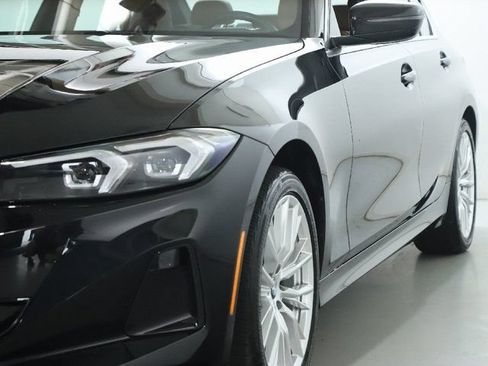 Used 2023 BMW 330i xDrive Sedan w/ Premium Package AWD/4WD image 5