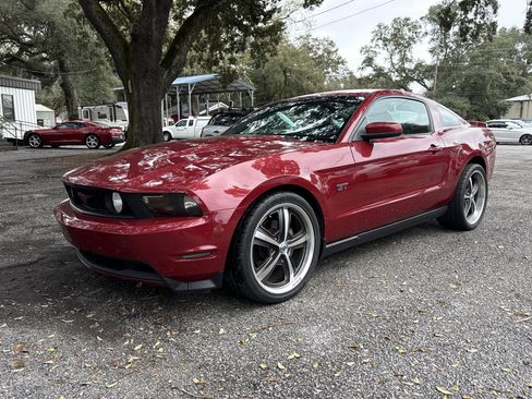 Used 2010 Ford Mustang GT image 1