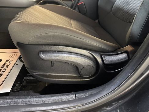 Certified 2024 Kia Seltos LX AWD/4WD image 13