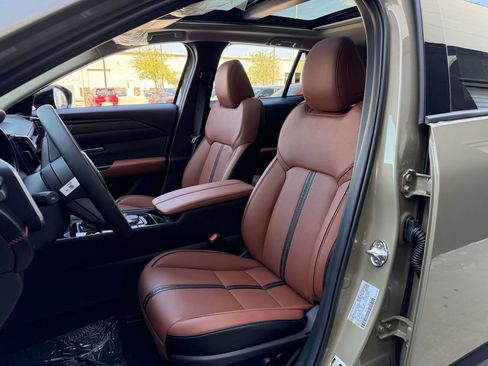 New 2025 MAZDA CX-50 AWD 2.5 Turbo w/ Weather Package image 23