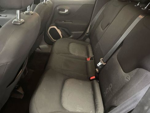 Used 2016 Jeep Renegade Latitude AWD/4WD image 21