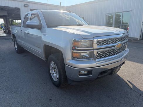 Used 2015 Chevrolet Silverado 1500 LT AWD/4WD image 2