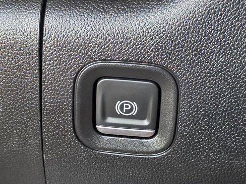 Used 2021 GMC Sierra 1500 SLT w/ SLT Premium Package AWD/4WD image 24