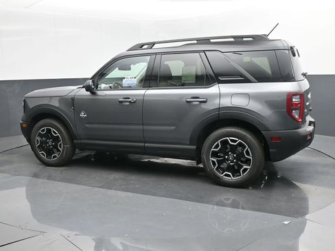 New 2025 Ford Bronco Sport Outer Banks image 3