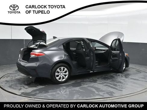 Used 2025 Toyota Corolla LE FWD image 46