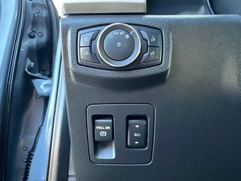 Used 2020 Ford F150 Lariat w/ Equipment Group 502A Luxury AWD/4WD image 16