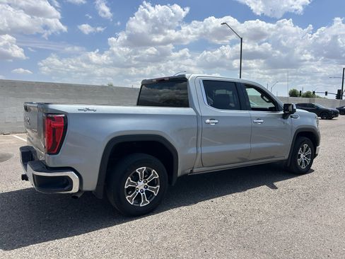 Used 2025 GMC Sierra 1500 SLT AWD/4WD image 5