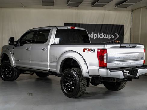 Used 2019 Ford F250 Platinum w/ Platinum Ultimate Package image 8