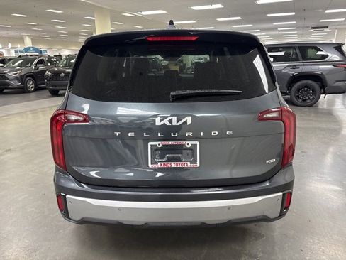 Used 2023 Kia Telluride LX image 6