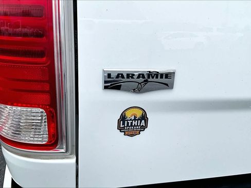 Used 2018 RAM 3500 Laramie image 7