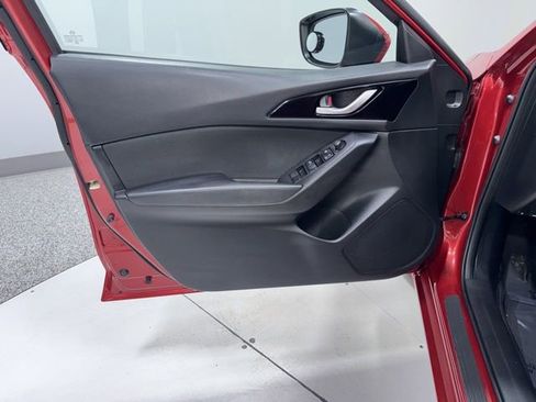 Used 2014 MAZDA MAZDA3 i Sport image 6