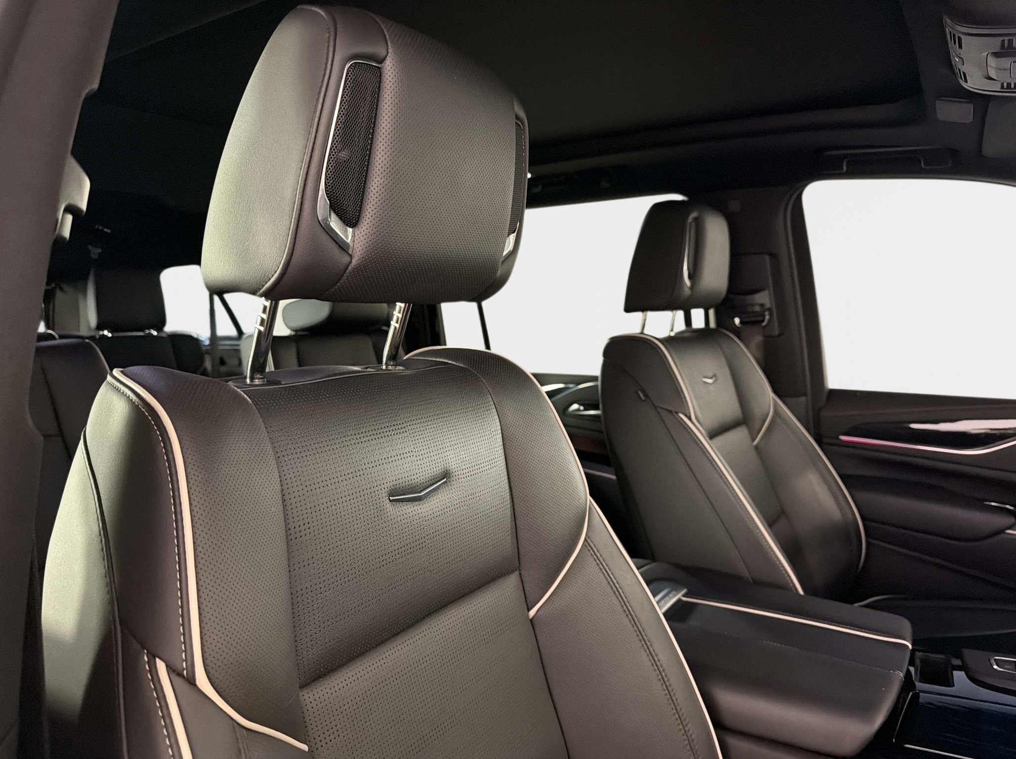 Used 2024 Cadillac Escalade ESV Sport w/ Touring Package AWD/4WD image 70
