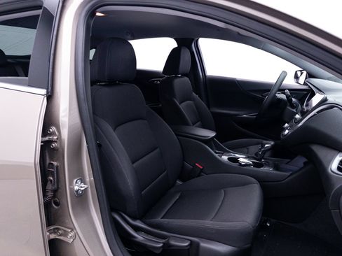 Used 2024 Chevrolet Malibu LS FWD image 32