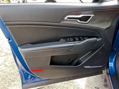 Certified 2023 Kia Sportage X-Line w/ X-Line Premium Package image 13