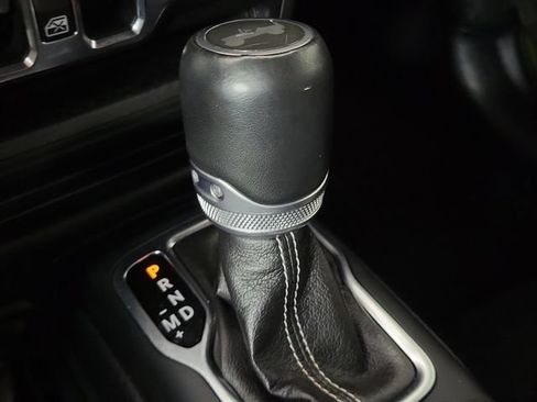 Used 2021 Jeep Wrangler Unlimited Sahara AWD/4WD image 32