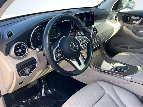 Used 2020 Mercedes-Benz GLC 300 w/ Premium Package image 14