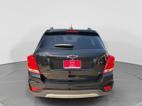 Used 2019 Chevrolet Trax LT w/ LT Convenience Package FWD image 5