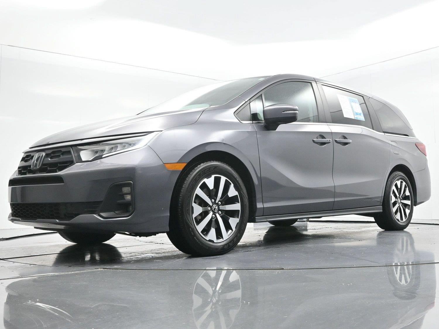 Used 2025 Honda Odyssey EX-L image 54