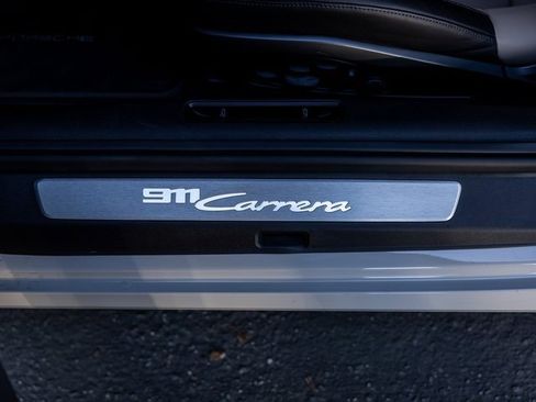Used 2025 Porsche 911 Carrera image 25