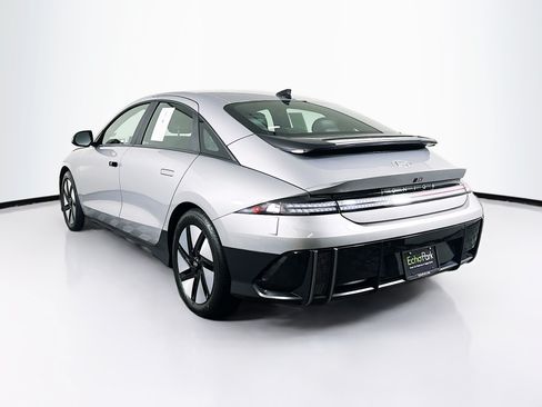 Used 2024 Hyundai Ioniq 6 SE RWD image 5