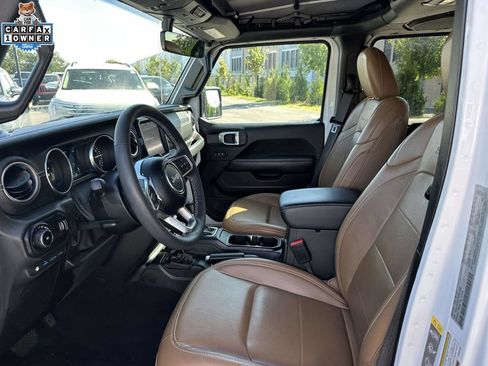 Used 2023 Jeep Wrangler Unlimited Sahara w/ Cold Weather Group AWD/4WD image 14