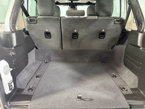 Used 2025 Jeep Wrangler Unlimited Rubicon 4xe image 27