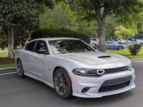 Used 2023 Dodge Charger Scat Pack w/ Plus Group RWD image 3