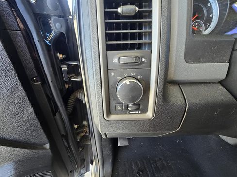Used 2013 RAM 1500 Tradesman w/ Popular Equipment Group image 26