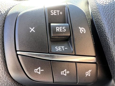 New 2025 Ford Maverick XL w/ Equipment Group 101A AWD/4WD image 17