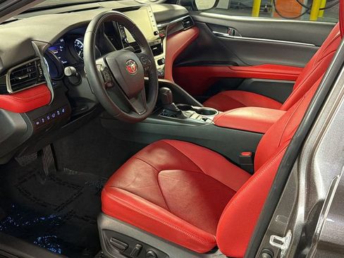 Used 2022 Toyota Camry XSE w/ Navigation Upgrade Package image 24