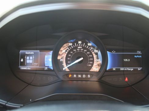 Used 2024 Ford Edge Titanium image 30