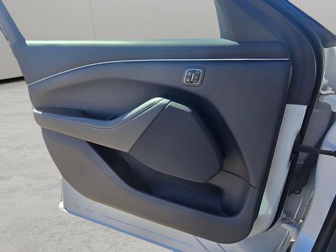 Used 2023 Ford Mustang Mach-E California Route 1 image 16