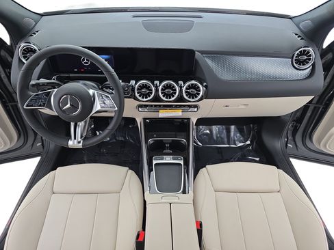 New 2026 Mercedes-Benz GLA 250 image 9