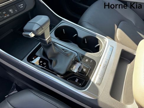 New 2026 Kia Carnival EX image 18