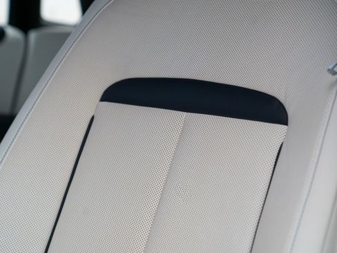 Certified 2022 Rolls-Royce Ghost image 7