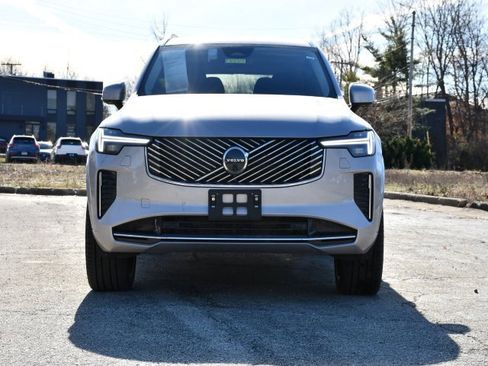 Certified 2025 Volvo XC90 B5 Plus image 2