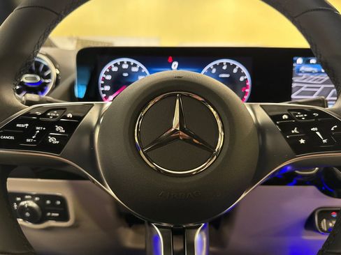 New 2025 Mercedes-Benz GLA 250 image 29