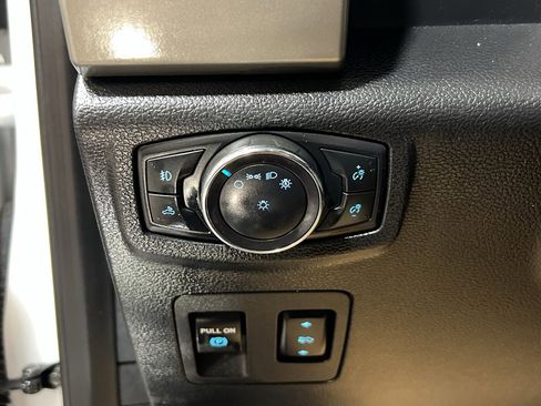 Used 2018 Ford F150 Lariat image 14