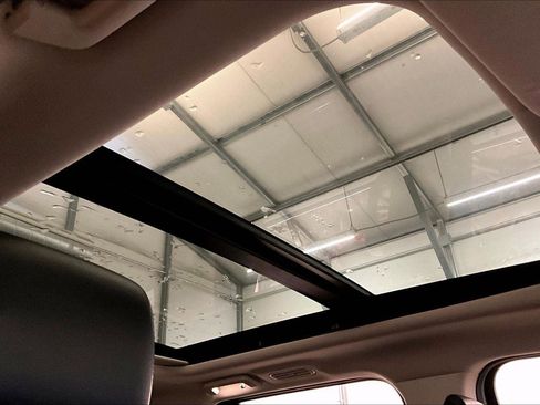 Certified 2024 Ford Expedition Max XLT image 21